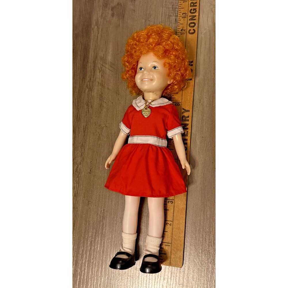 1982 The World of Annie Knickerbocker 11" Doll With Necklace - Picture 10 of 11